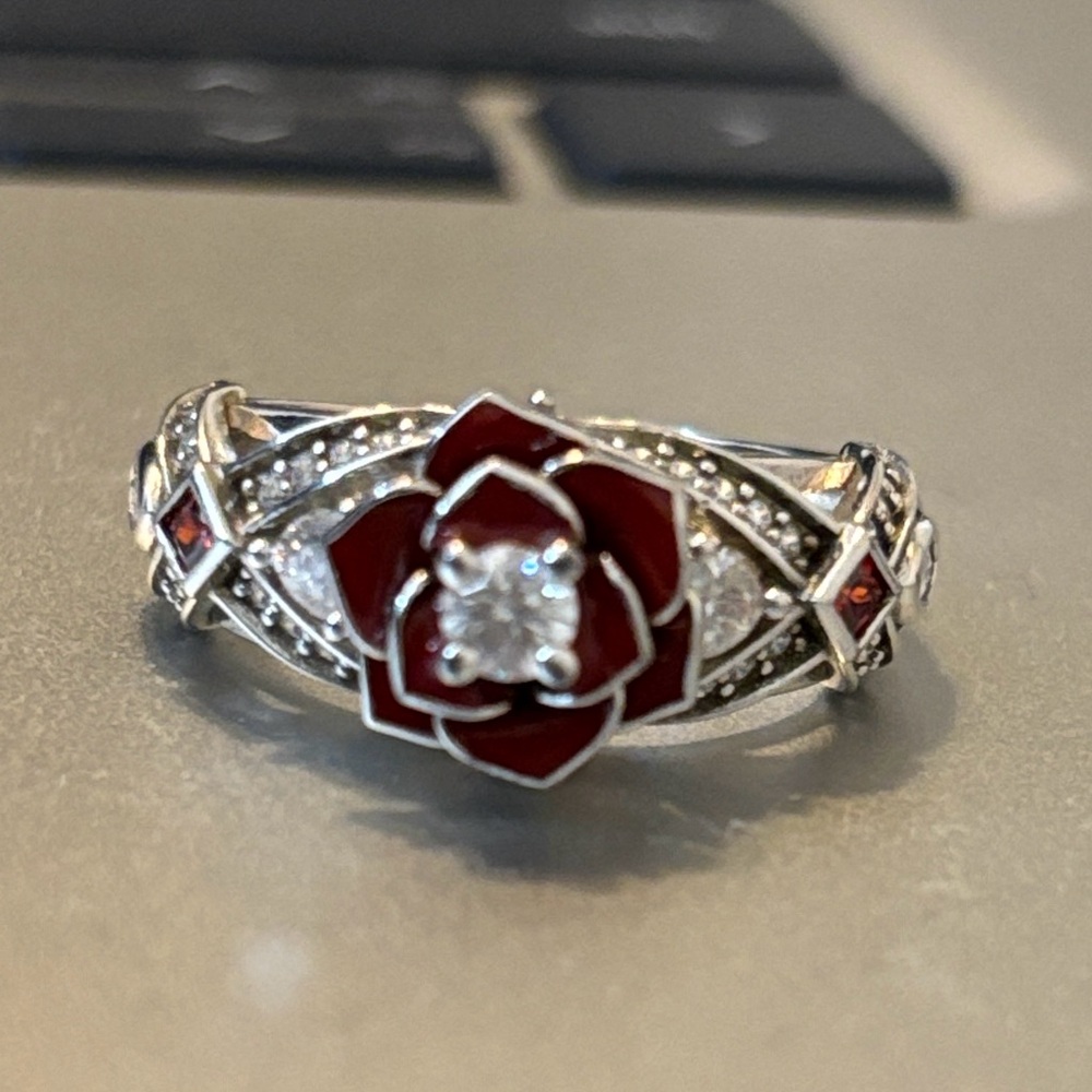 Elegant Silver and Red Rose Ring